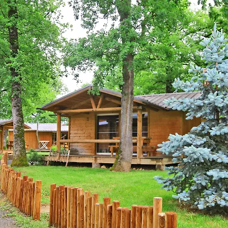 Albirondack Park Camping Lodge And Spa-3
